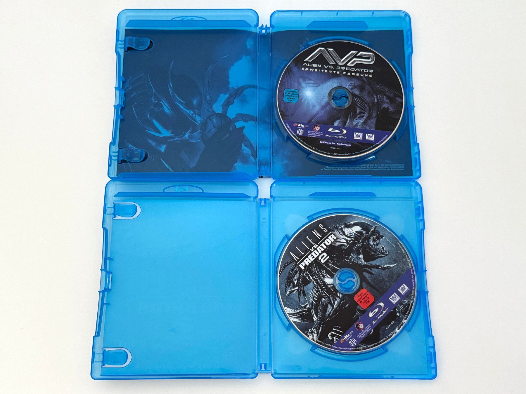 Tous les DVDs: AVP Alien vs. Predator 1 + 2 Bluray - Blu-Ray – D'occasion à Neuheim par vnetz 2