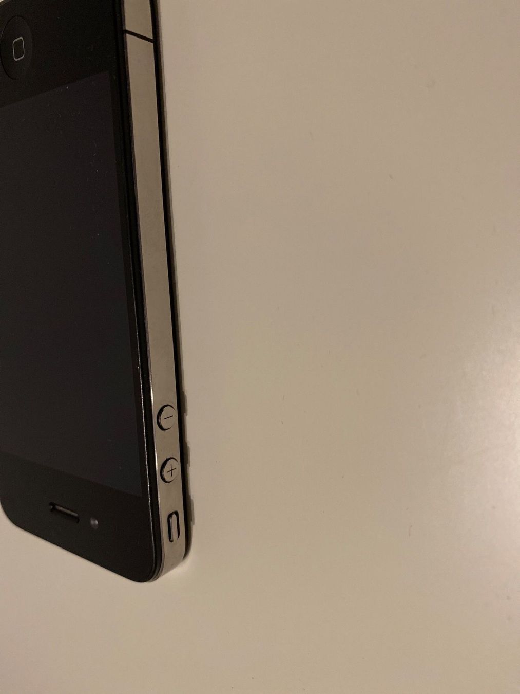 Apple Portables: 2 x Iphone 4 – D'occasion à Kriens par saleworld 5