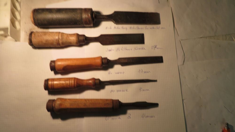 Wokdsbl Halloween Kürbis-Schnitzset - 16 Teile Inkl. Schablonen & Schale