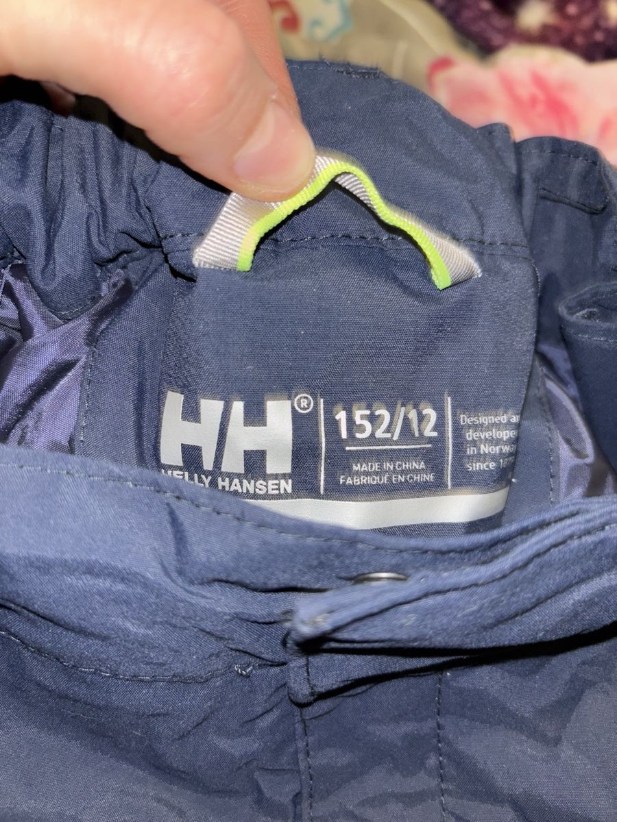 Skis: Ensemble ski helly hansen – Gebraucht aus Saxon von and_9qkg 2