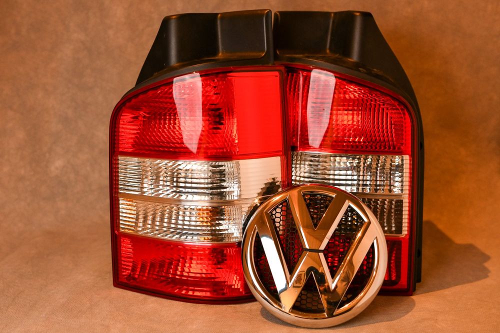 VW T5 Heckleuchte mit VW Front Logo (Gebraucht) in Schwerzenbach für ...