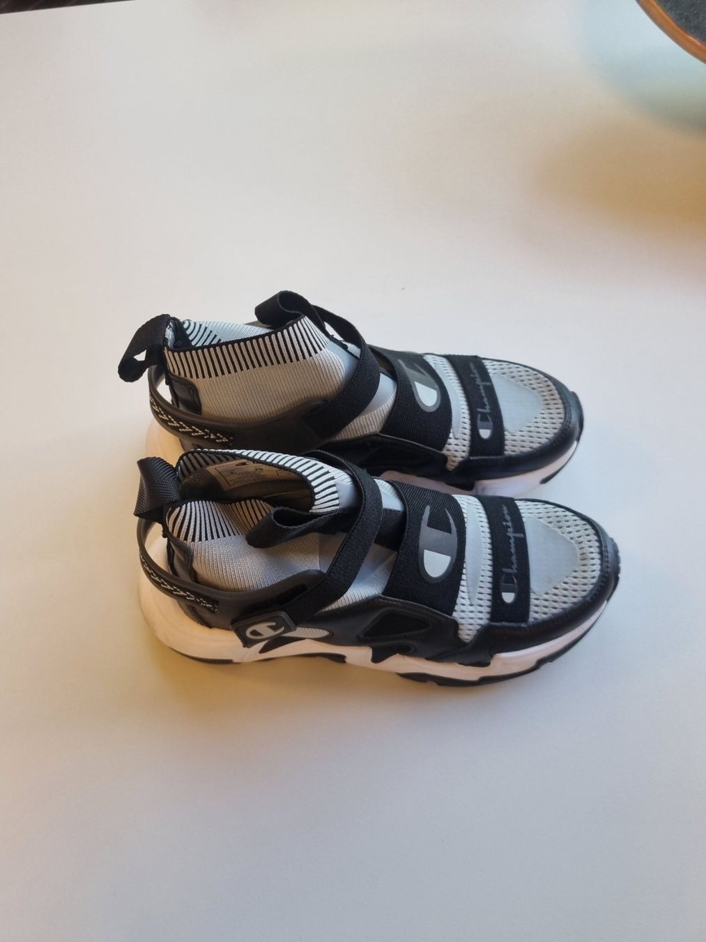 Champion Scarpe per ragazzi: Kinderschuhe – Nuovo (secondo la descrizione) da Hunzenschwil venduto da dio_6npr 1