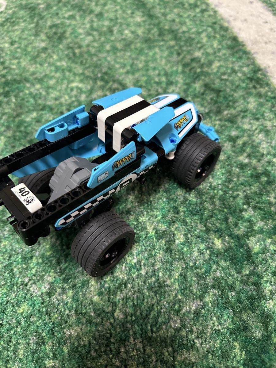 Lego Spielzeuge: LEGO Technic 42059 Stunt Truck – Neu (gemäss Beschreibung) aus Bösingen von Veuve_MSCJ 1