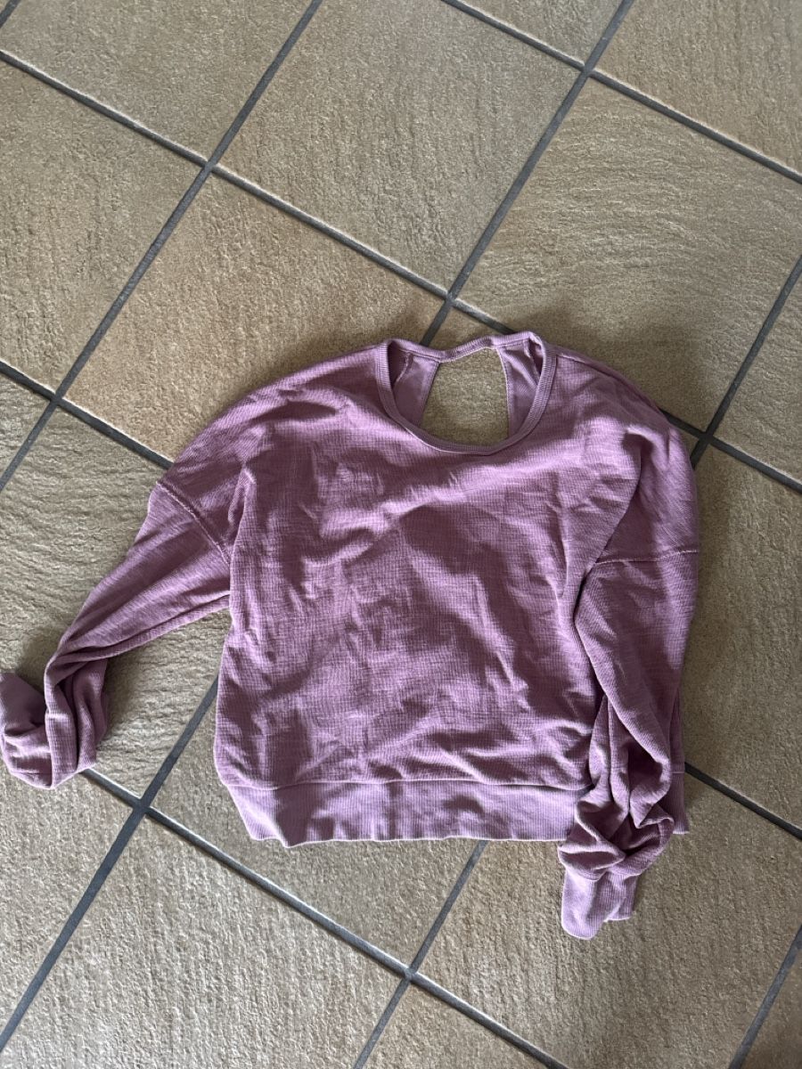 Pullover & Sweatshirts: Damen Pullover Rosa Grösse S neuwertig – Gebraucht aus Schlieren von nowaya
