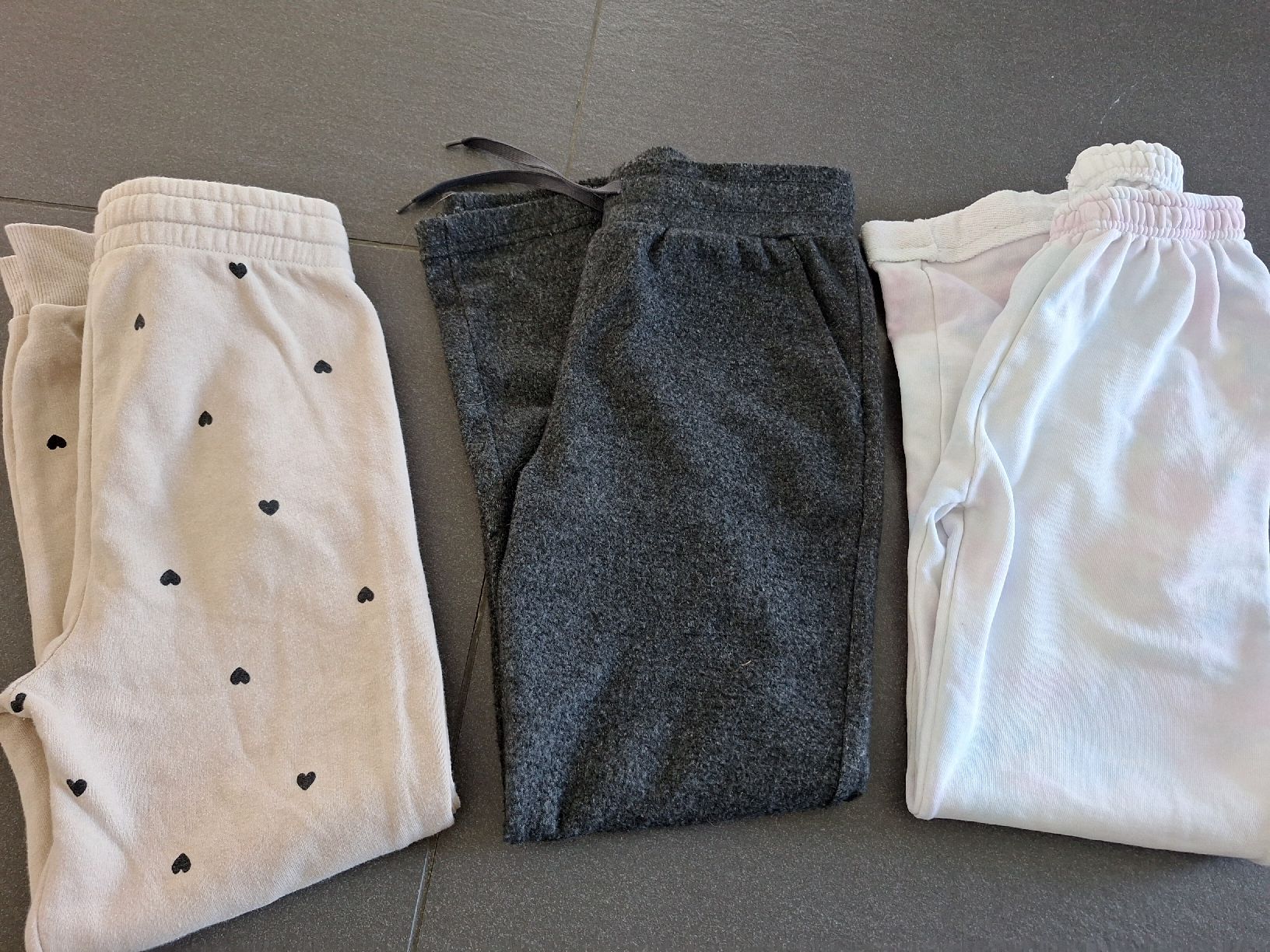 Lotti & Set di vestiti: Mädchen Kleiderpaket, Gr. 134 / 140 – Usato da Brittnau venduto da Norge77 5