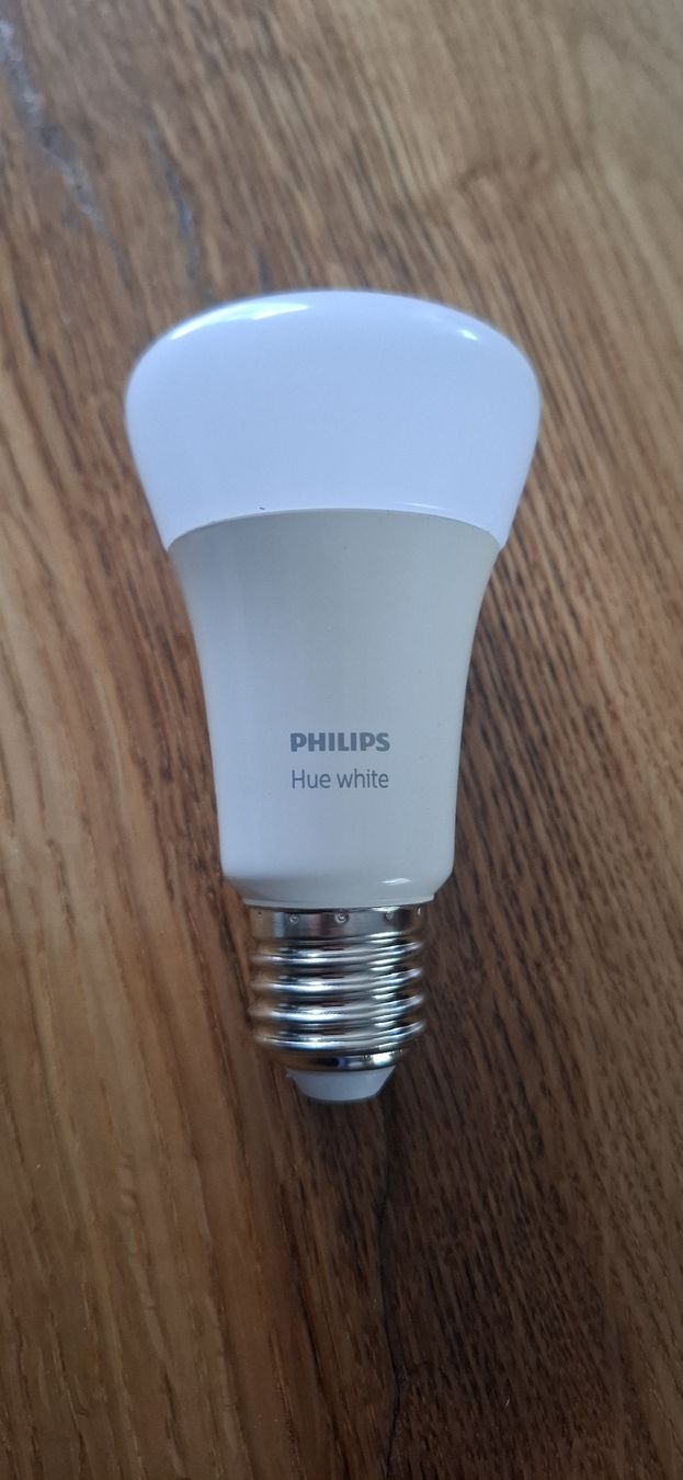 Philips Lampade: Philips Hue White E27 – Usato da Guntershausen venduto da Jtattoo