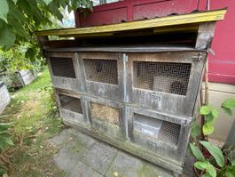 Kaninchenstall / Hasenstall Holz mit Auslaufgehege gebraucht