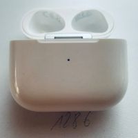 Original Apple Ladecase MagSafe A2566 für AirPods 3 Gen.