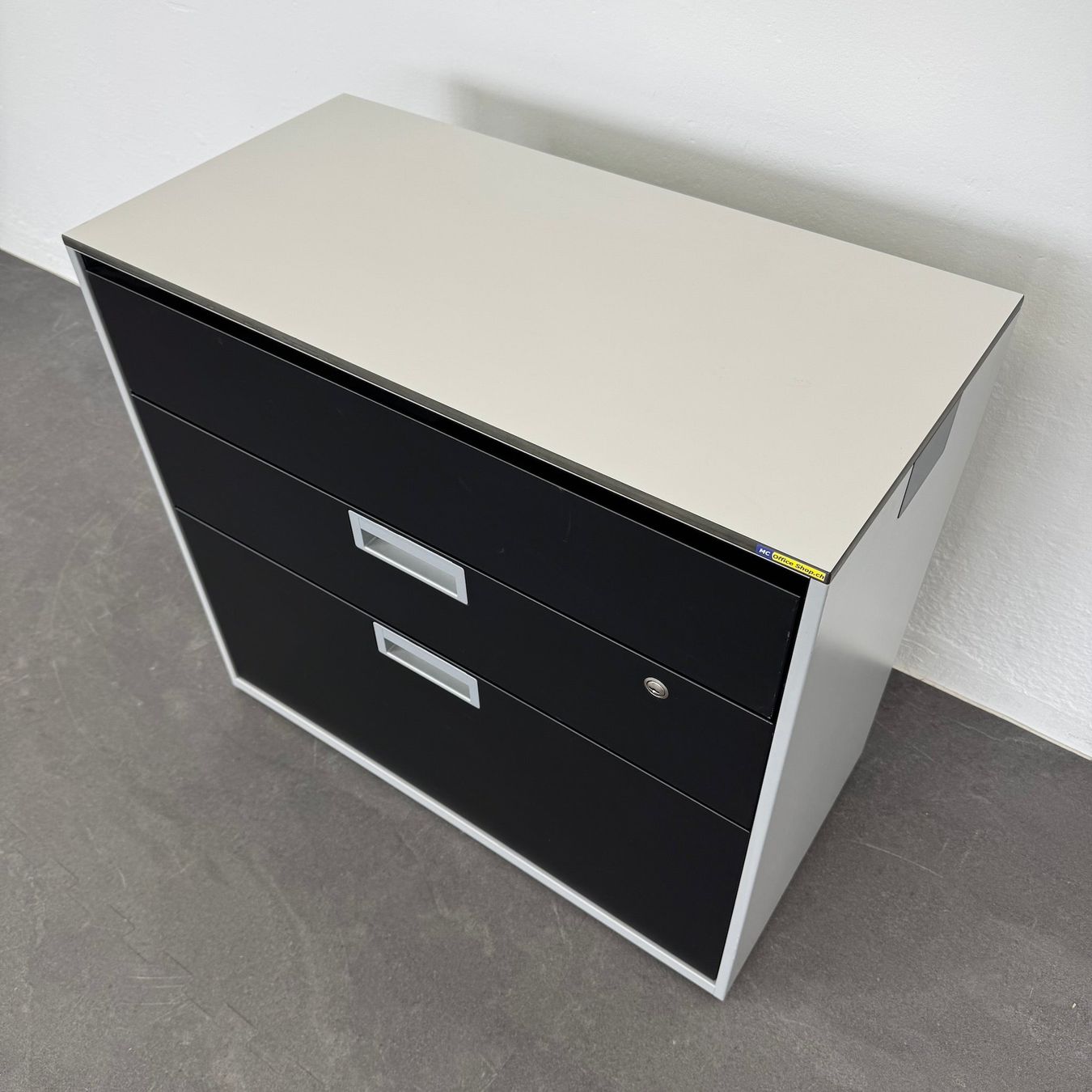 Lista Armadi: Lista Office LO Qub Modul-Sideboard 2-OH 800mm - – Usato da Schönenwerd venduto da mcofficeshop 4