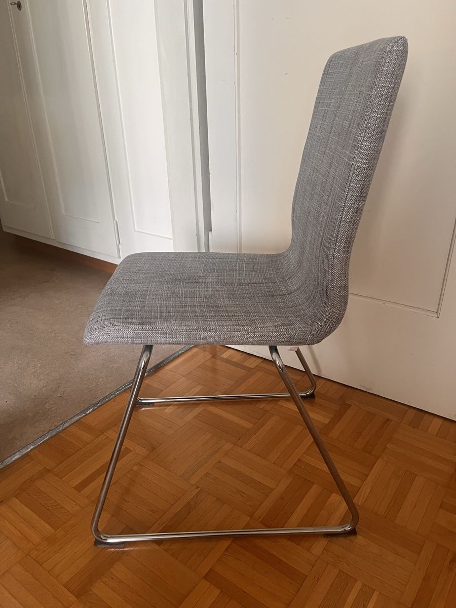 Ikea Sedie: 4x Esszimmerstuhl Ikea grau – Usato da Zürich venduto da pasx 1