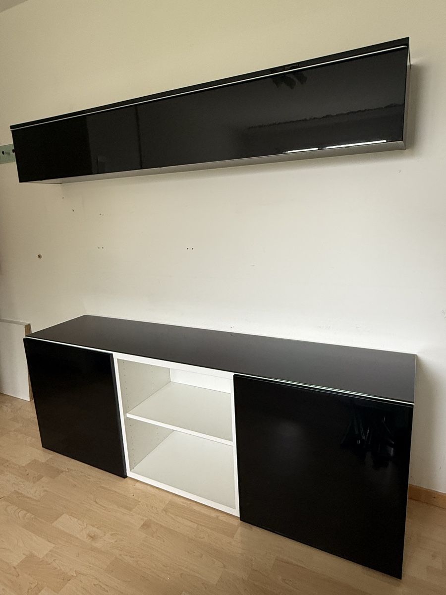 Armadi: 2 Möbel (Sideboard und Hängeschrank) Schwarz Glanz – Usato da Hünenberg See venduto da Cheetah4 1