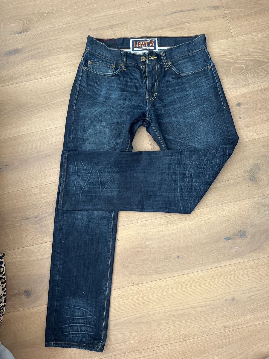 Levi's Jeans: Levis Jeans W34 L32 – Usato da Balzers venduto da liv_wzl8