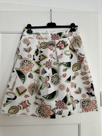 Luisa Cerano Skirt, Size 36, Floral Design
