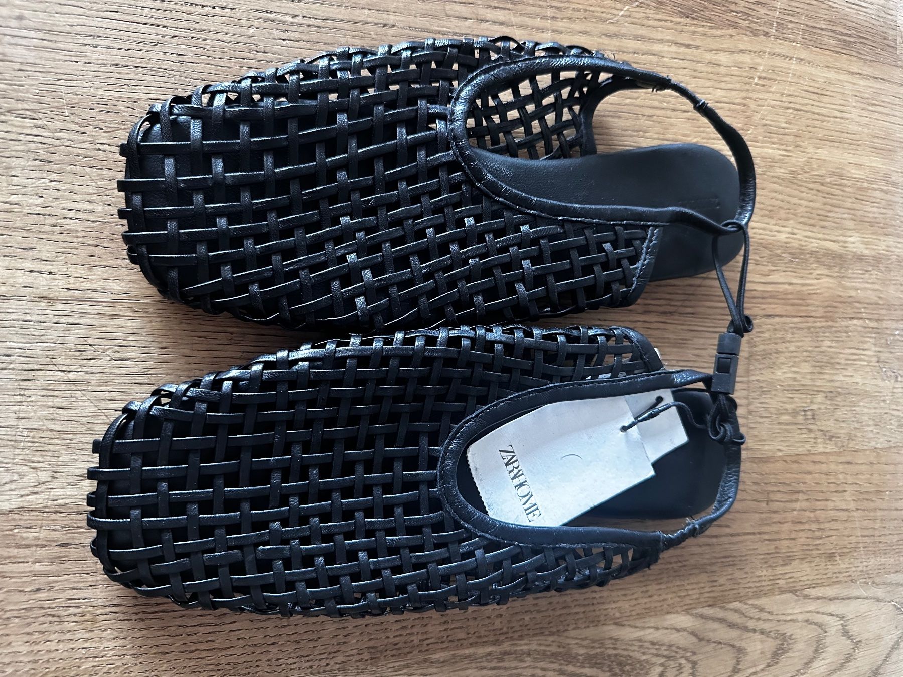 Zara Scarpe da donna: SCHWARZE LEDERSANDALEN VON ZARA – Nuovo e nell'imballaggio originale da Haldenstein venduto da enie123 1