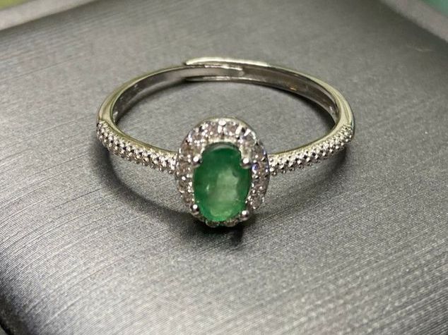 Anelli: Smaragd Ring verstellbar 925 Silber neu – Nuovo (secondo la descrizione) da St. Gallen venduto da GIULESGG 1