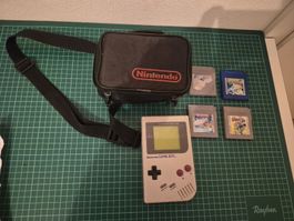 Nintendo GameBoy + 4 Games + Nintendo Bag [Pokémon, Mario,..