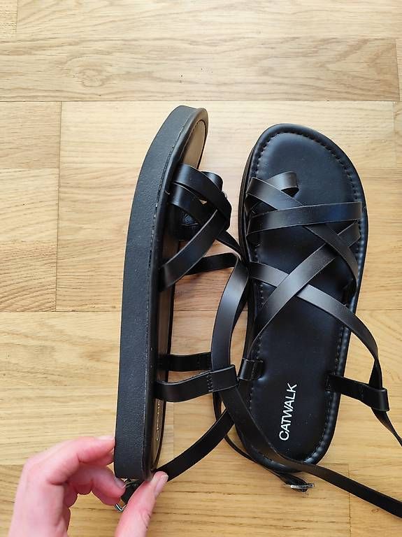 Damenschuhe: Sandalen Neu – Gebraucht aus Basel von viajesdemelli 1