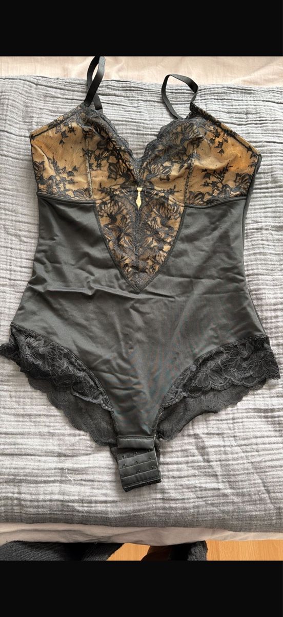 Altra biancheria intima: Body Creamy Fabrics  Spitze Grösse XL – Nuovo (secondo la descrizione) da Zofingen venduto da MajaMarija85