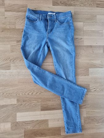 Levis 29