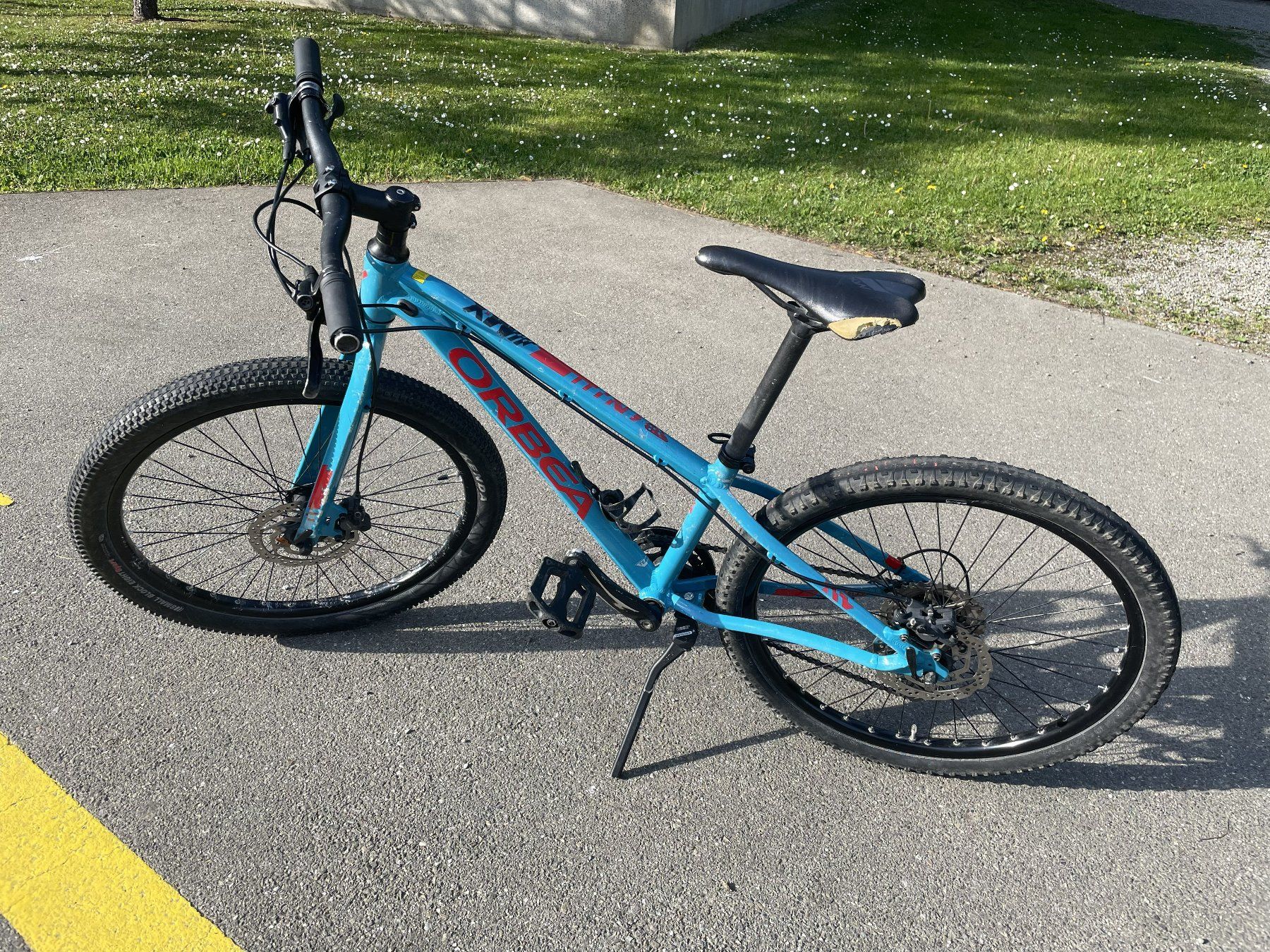 Orbea Velos: Kinder Mountainbike - ORBEA MX Team Disc 24" – Gebraucht aus Zürich von rabenz