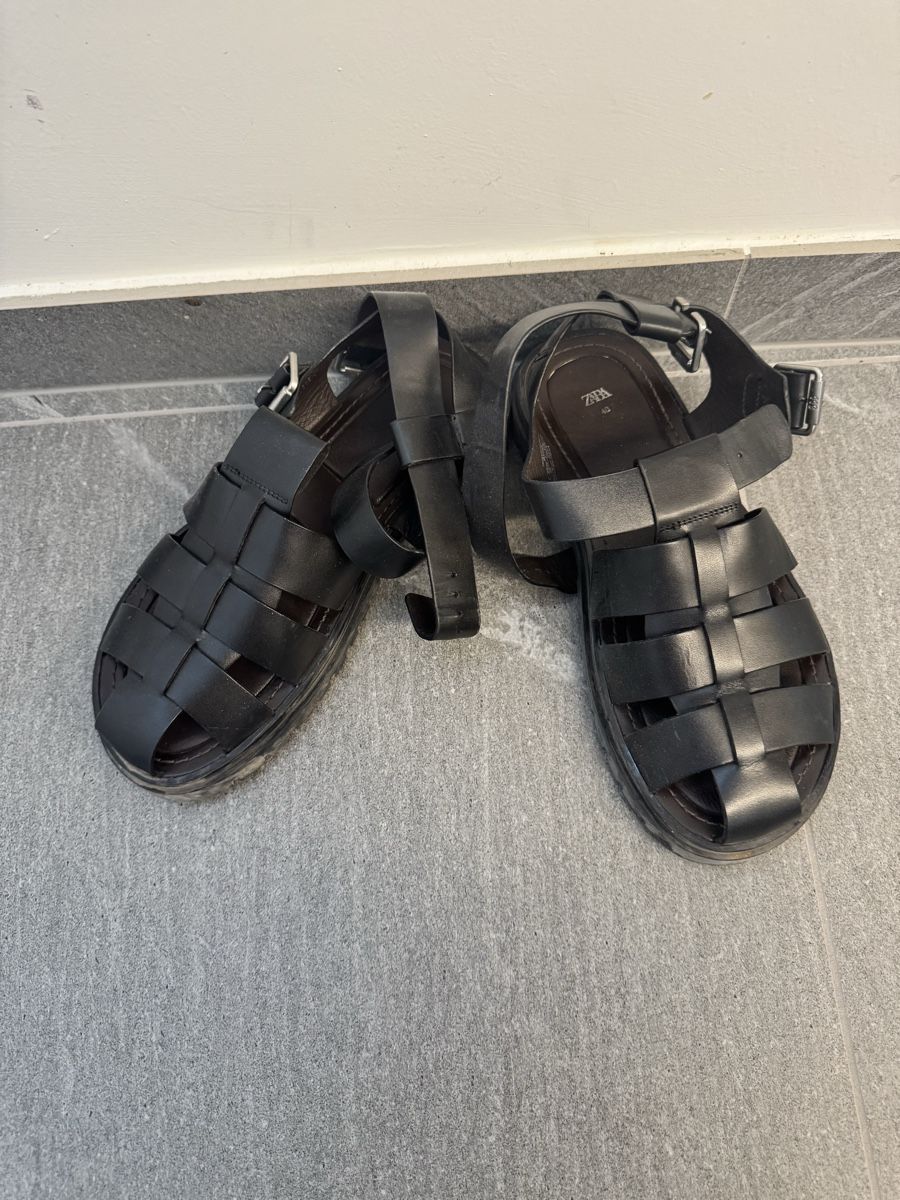 Zara Scarpe da uomo: Sandali old school size 40 – Usato da Porza venduto da kaj_d5q7 1