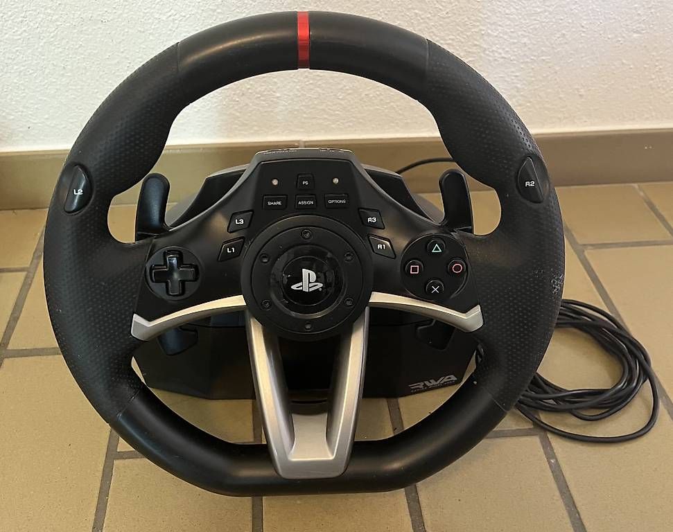Console: HORI Racing Wheel APEX PS4 – Usato da Meikirch venduto da Mariamole 1