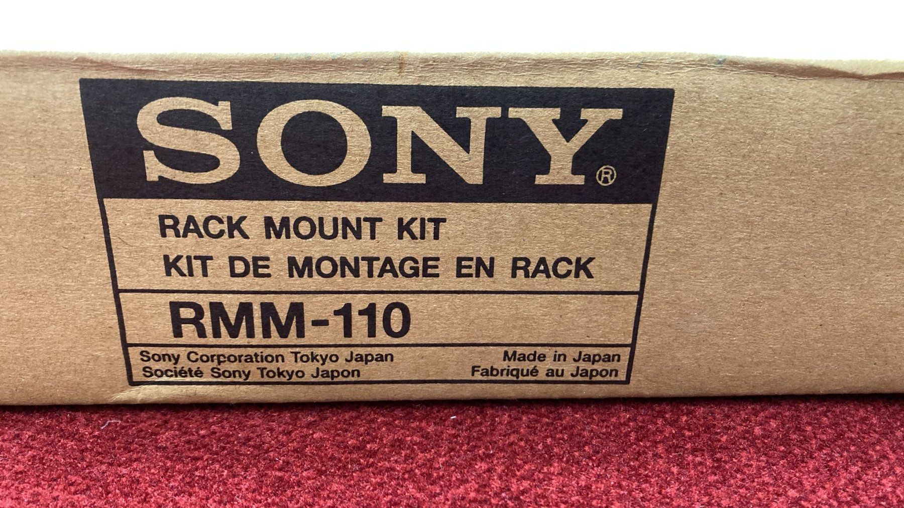 Racks & Cavalletti: Sony RMM-110 Rack Mount Kit – Nuovo e nell'imballaggio originale da Dietikon venduto da Rima57