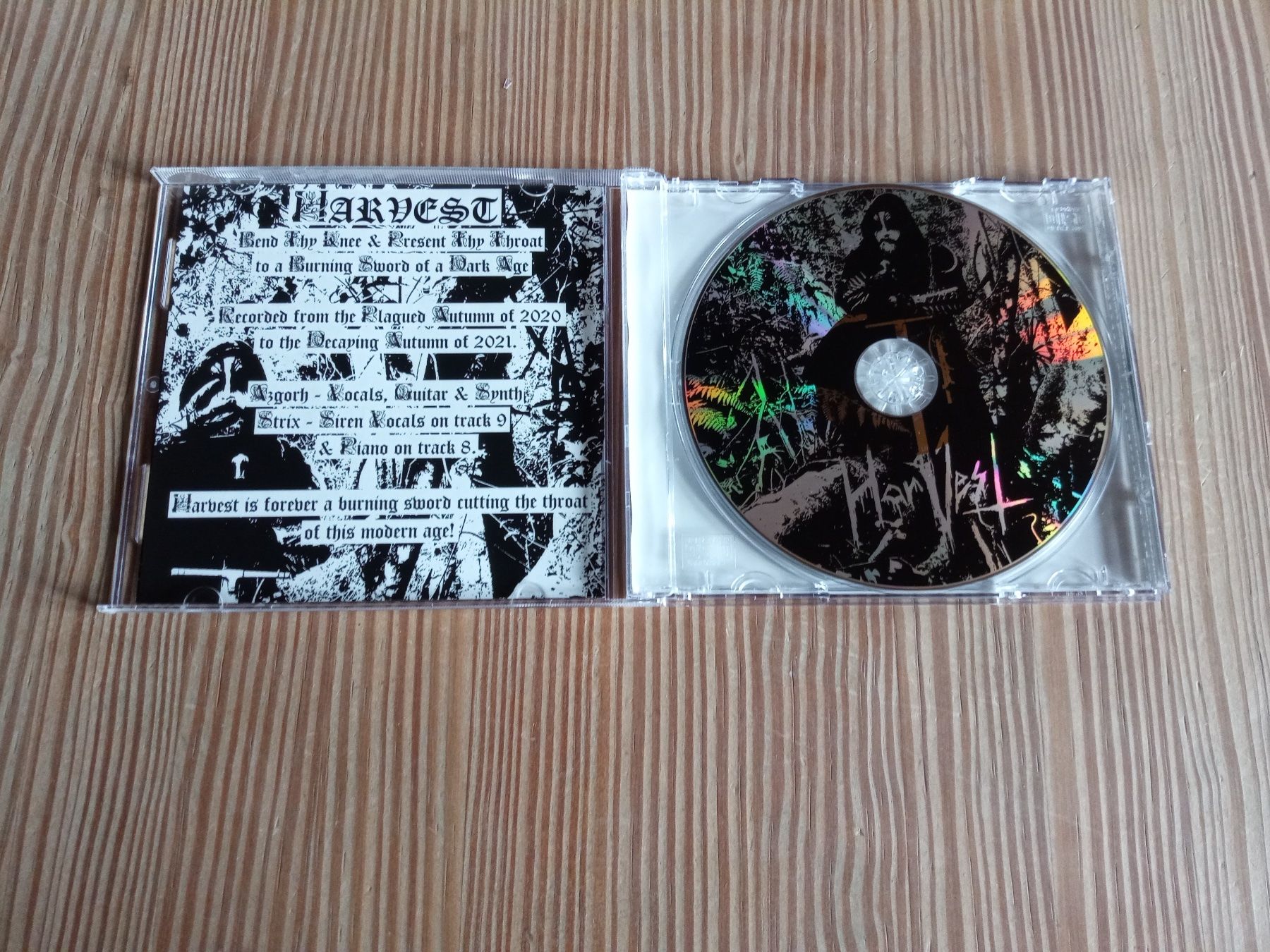 CD: Harvest-Bend Thy Knee & Present Thy Throat To A .... CD – Nuovo (secondo la descrizione) da Brienz BE venduto da INTERNALFIRE 2