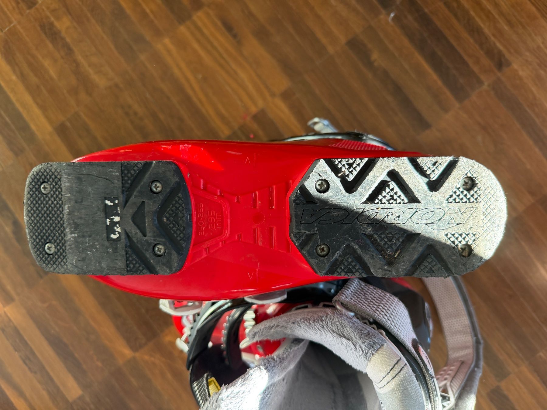 Salomon Scarpe da uomo: Skischuhe Salomon – Usato da Horgen venduto da ananassaft 1