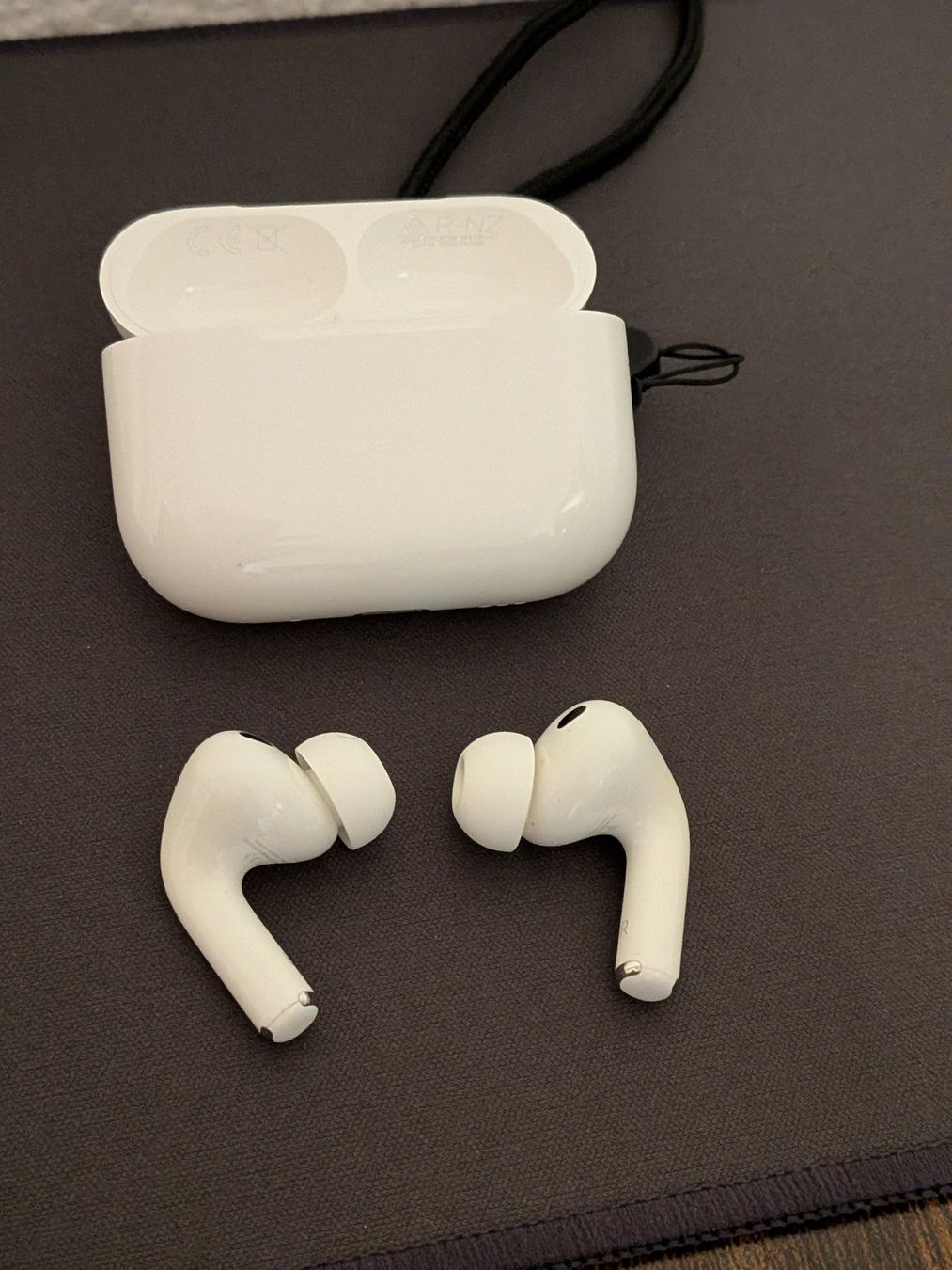 Apple Cuffie: AirPods Pro 3 – Usato da Fislisbach venduto da Shrek