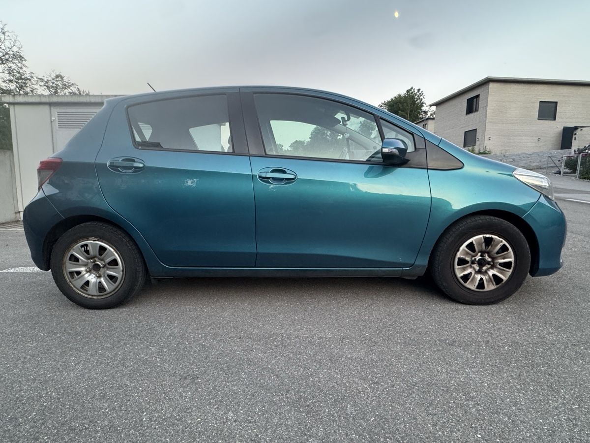 Toyota Automobili: Toyota yaris  – Usato da Villmergen venduto da hak_6ybf 4