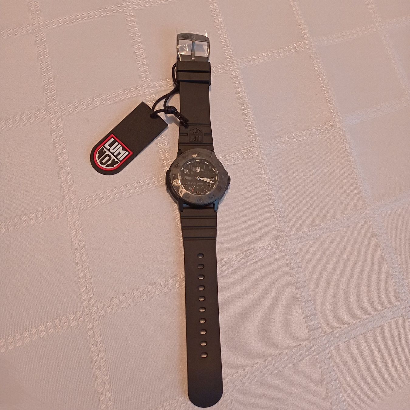 Luminox Orologi: Luminox Navy SEAL EVO Blackout neu – Nuovo e nell'imballaggio originale da Rapperswil SG venduto da WATCHTIMEBOX 2