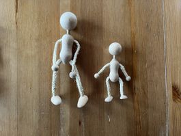 2 Holzfiguren, biegsam, Deko Figuren, Geschenkidee Weihnacht