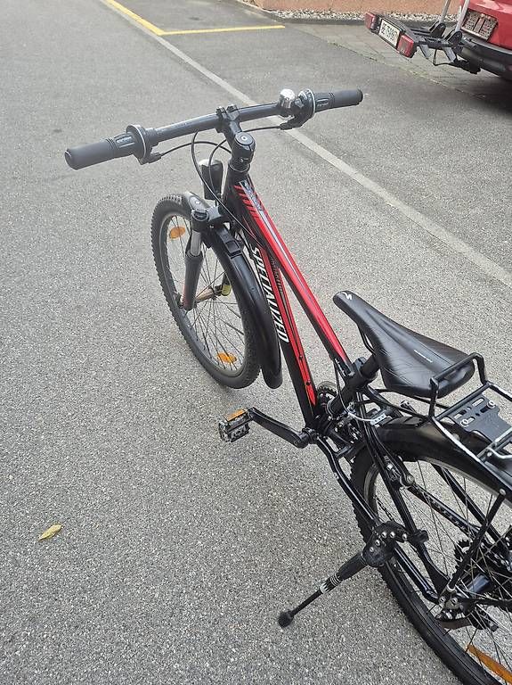 Velos: Kinder Velo Specialized Hotrock 24" – Gebraucht aus Lyss von tgl_lyl8 2