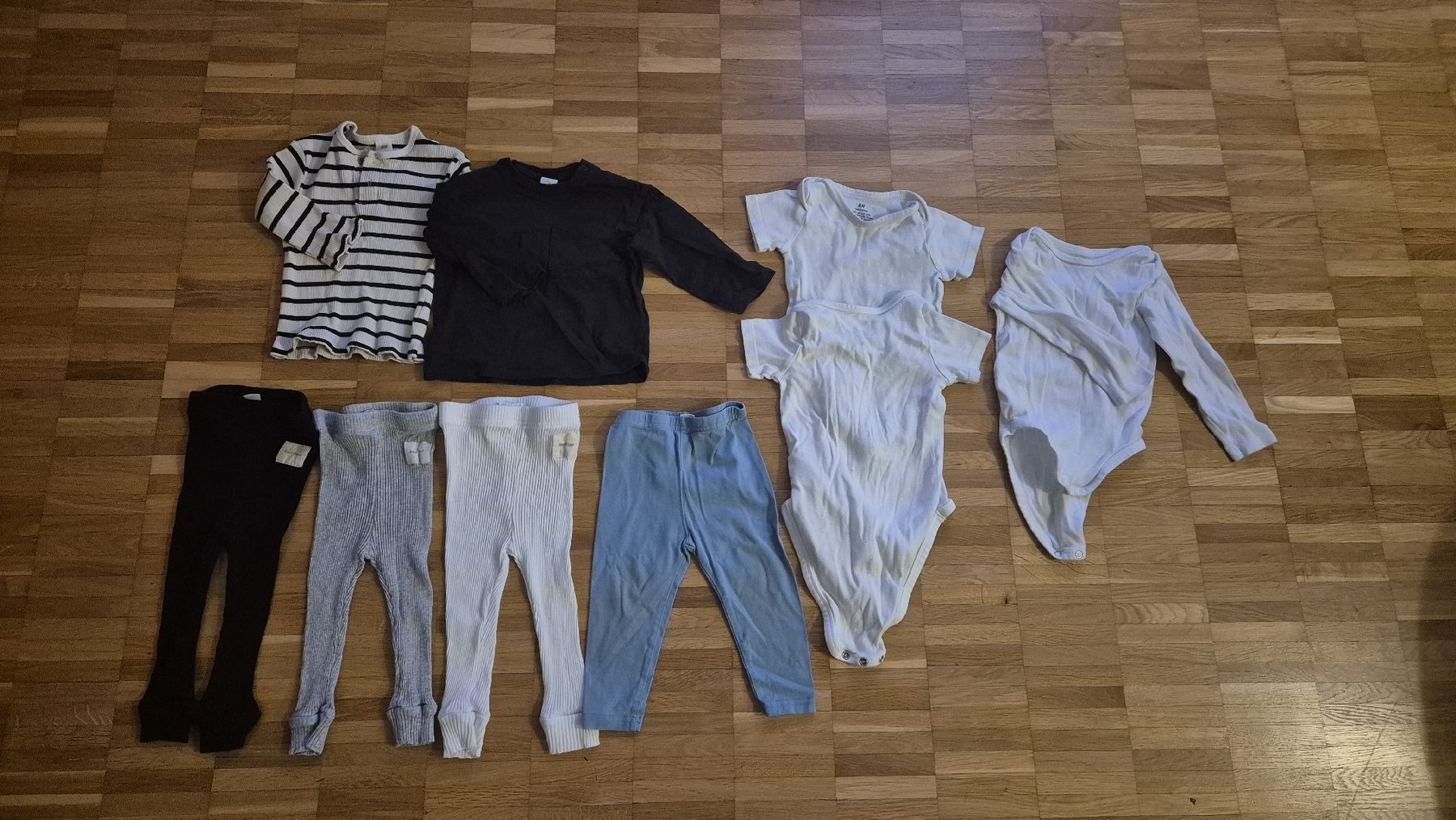 Lotti di vestiti: Baby Kleiderpaket Grösse 80 – Usato da Schaan venduto da lulu_xx