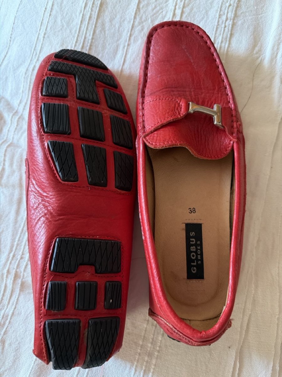 Globus Scarpe da donna: Globus: Autoschuhe rotes Leder Gr. 38 – Usato da Dübendorf venduto da Quercia27
