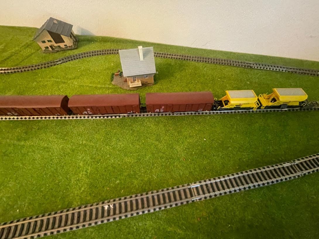Trix Modelleisenbahnen: Minitrix N-Spur Digitalanlage – Gebraucht aus Aesch BL von Yvothom 3