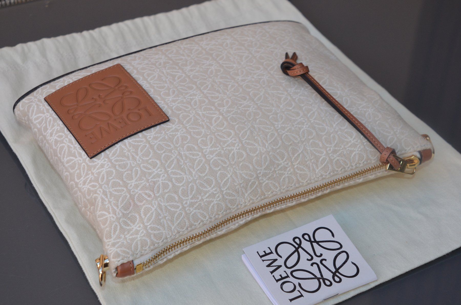 Loewe Borse da donna: Loewe Pochette / Tasche / Clutch – Usato da Collonges venduto da Auganien 4