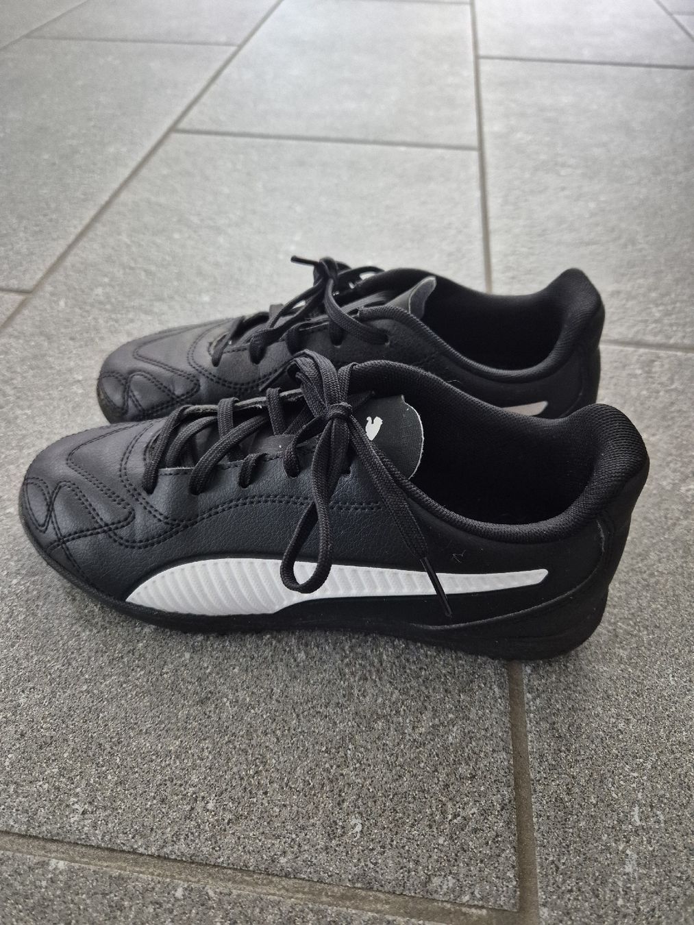Puma Scarpe per ragazzi: Puma Turf Schuhe Gr. 36 – Usato da Neerach venduto da RosandraB 1