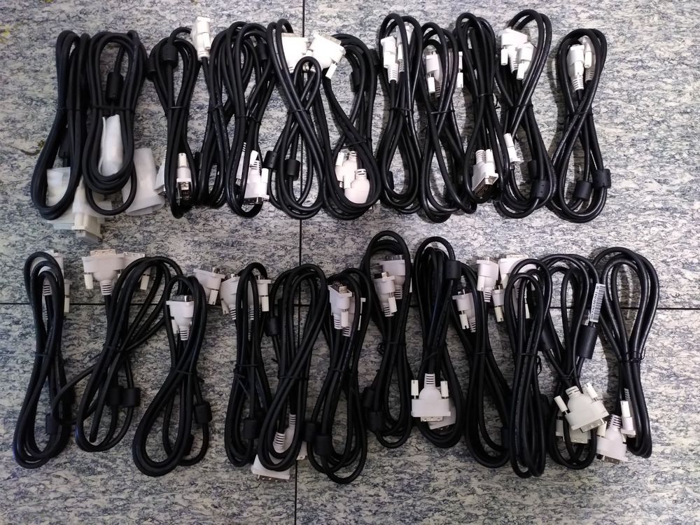 DVI Kabel 24 Stück a 2 Meter Kaufen auf Ricardo