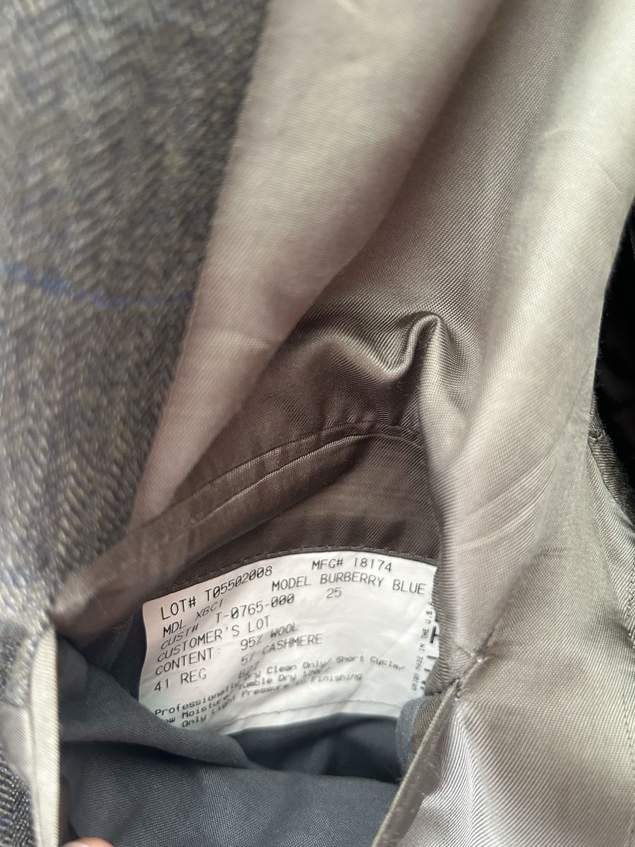 Burberry Giacche: Men's grey blazer Burberry, size 41R – Usato da Saland venduto da ele_vc96 4