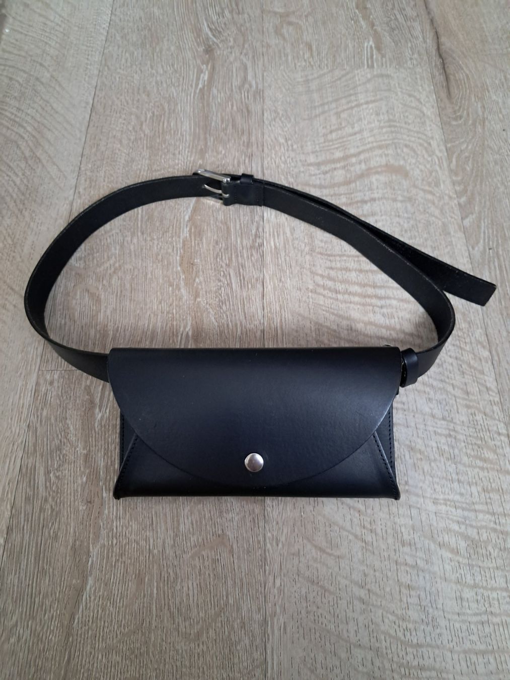 Cos Taschen: COS leader pocket bag Gr. M/L – Gebraucht aus Basel von liz_nqr9 2