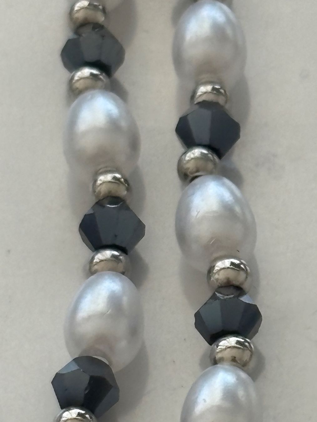 Catenine: Luxus Elegante Kette Farbe :Silber Kunstperlen – Nuovo (secondo la descrizione) da Biel-Bienne venduto da Roserosse13 2