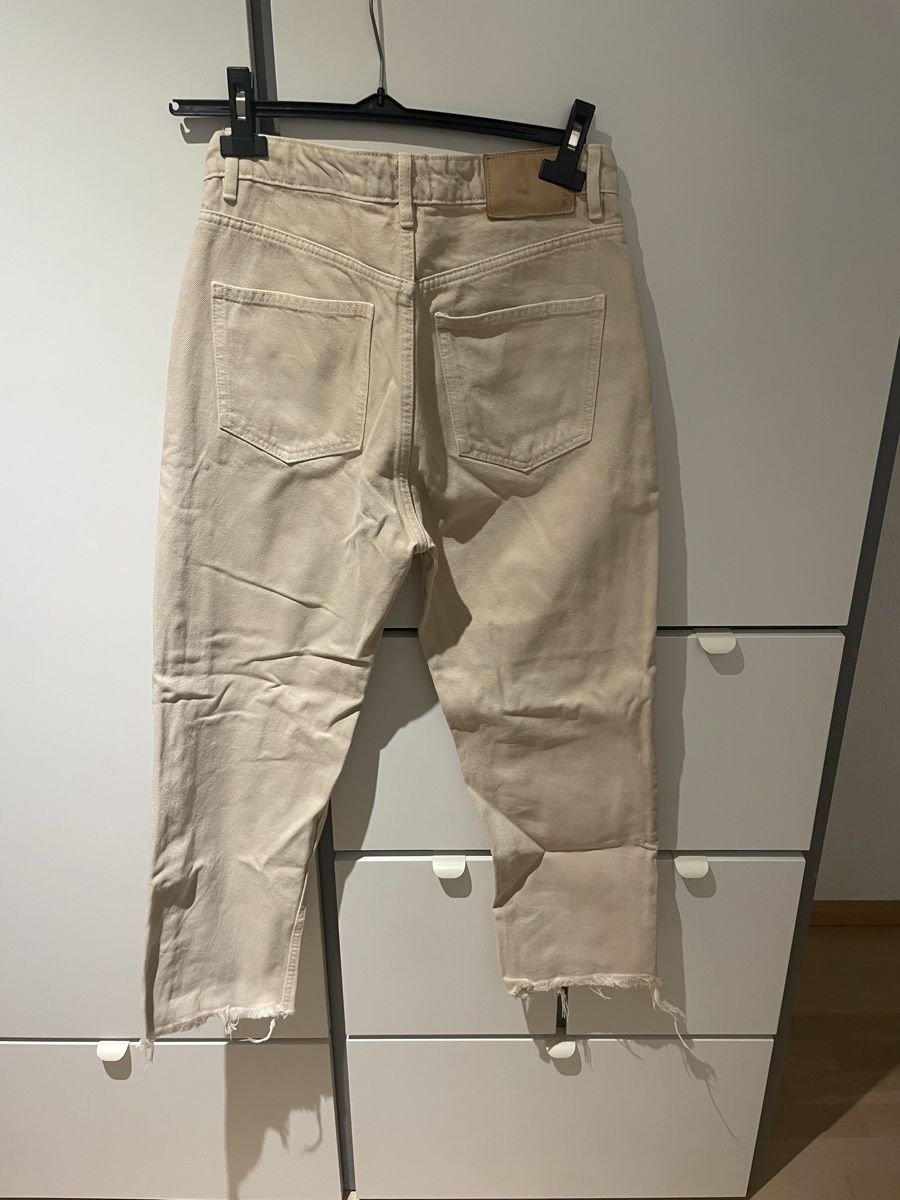 Pull&Bear Jeans: Straight Leg Jeans – Nuovo (secondo la descrizione) da Schüpfen venduto da ani_gj8r 1