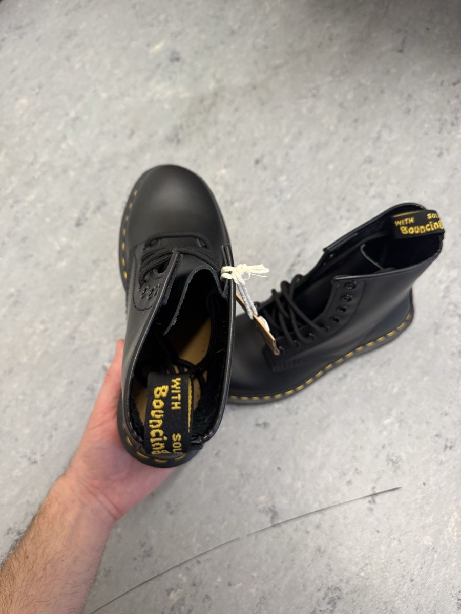 Dr. Martens Damenschuhe: Dr. Martens 1460 Smooth Leather Boots - Classic! Size 37 – Neu (gemäss Beschreibung) aus Effretikon von rus_2l2p 2