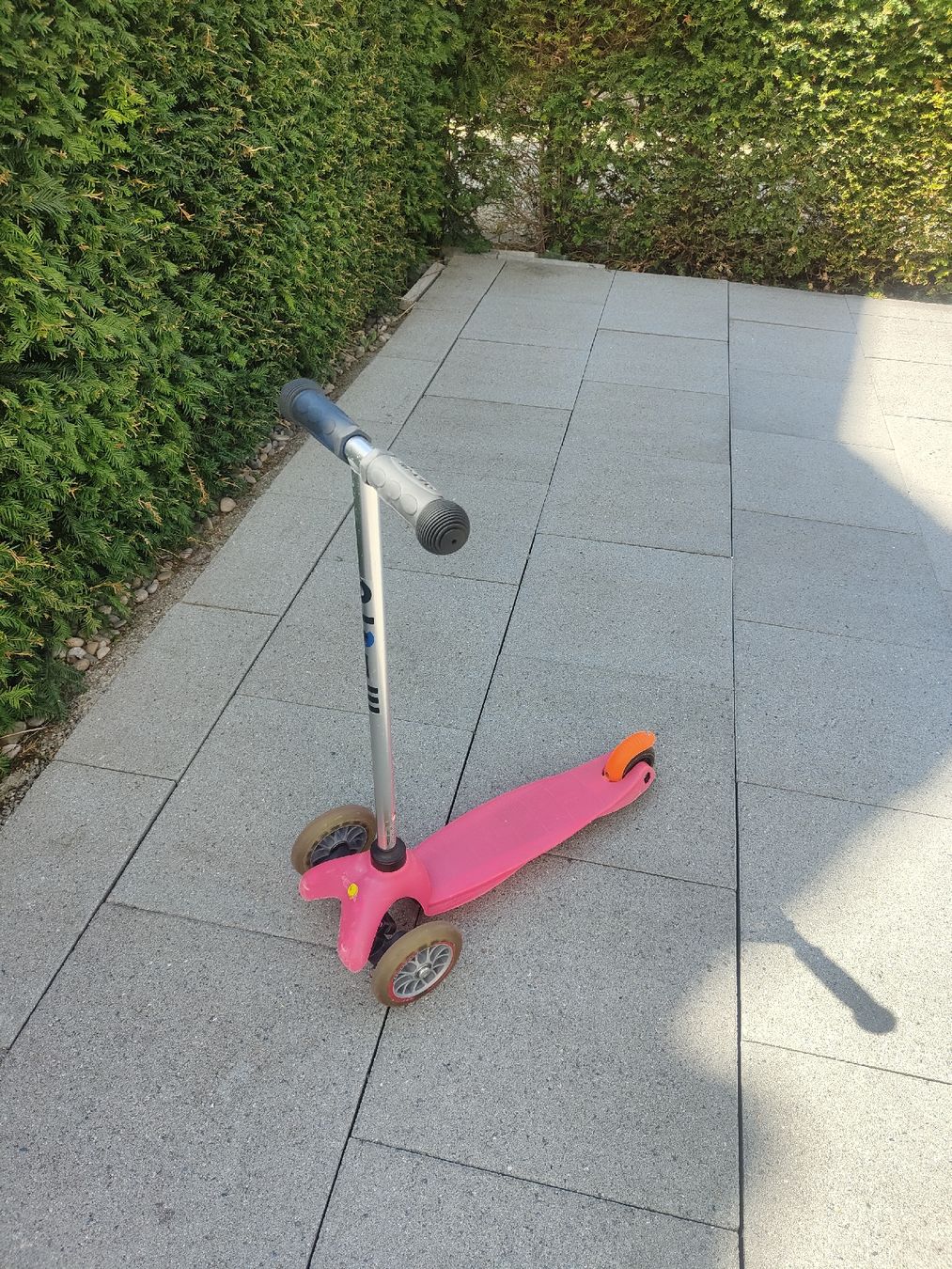 Micro Véhicules pour enfants: Bike micro + Trottinett  – D'occasion à Oberdorf BL par roc_wy6f 2