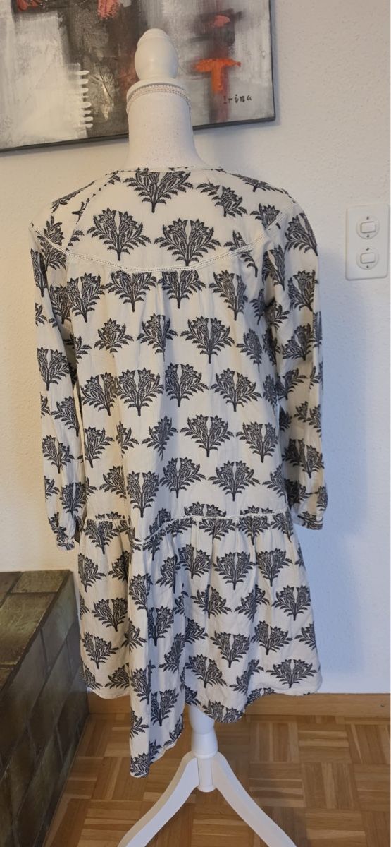 Robes: Reserved Sommerkleid mit Muster, Grösse M, 100% Baumwolle – D'occasion à St. Gallen par mania03 2