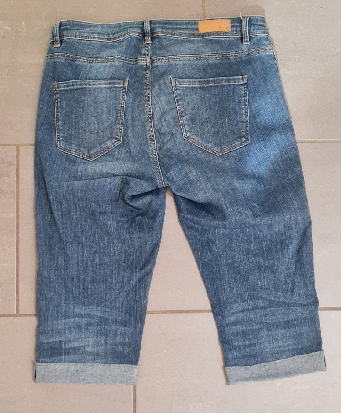Esprit Jeans: kurze Jeans von edc Grösse 31 – Gebraucht aus Bäriswil BE von irwu 1