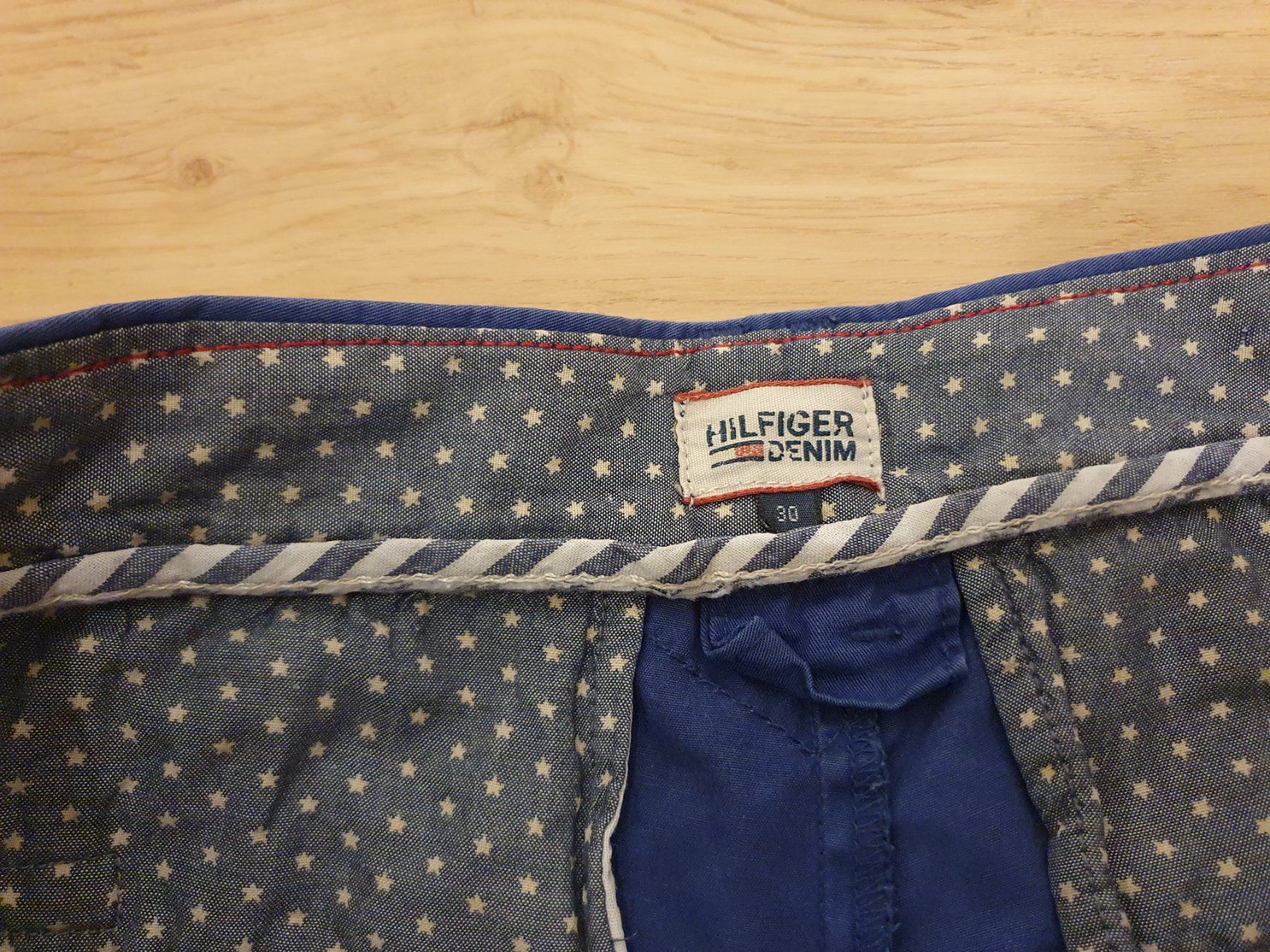 Tommy Hilfiger Pantaloni: Hilfiger Denim, Shorts Gr. 30 – Usato da Heinrichswil venduto da sabi2809 1