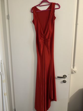 Rotes Abendkleid, Grösse S - perfekt für den Ausgang!